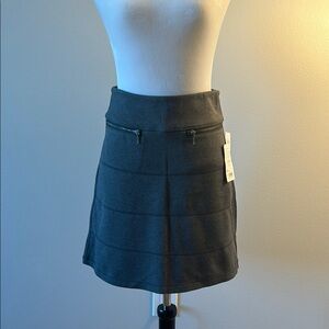 Athleta Strata  Gray A-Line  Skirt NWT